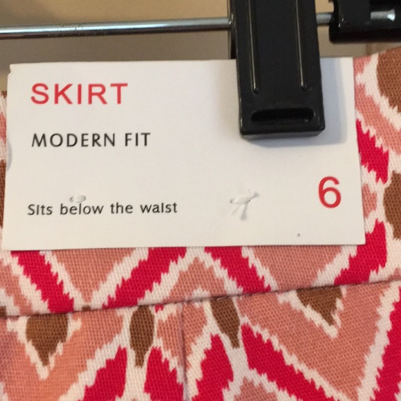 NWT Cute Ikat print modern stretch skirt, 6 - Picture 3 of 4
